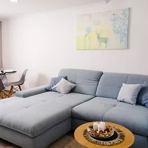  Appartamento Hidden Gem At Center Next To Gozsdu Garden And Synagogue Ungheria