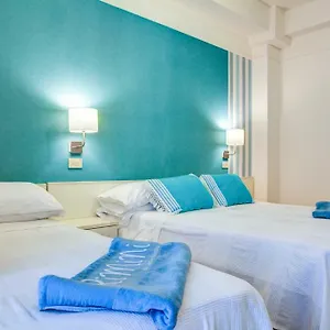 Konrad Hotel
